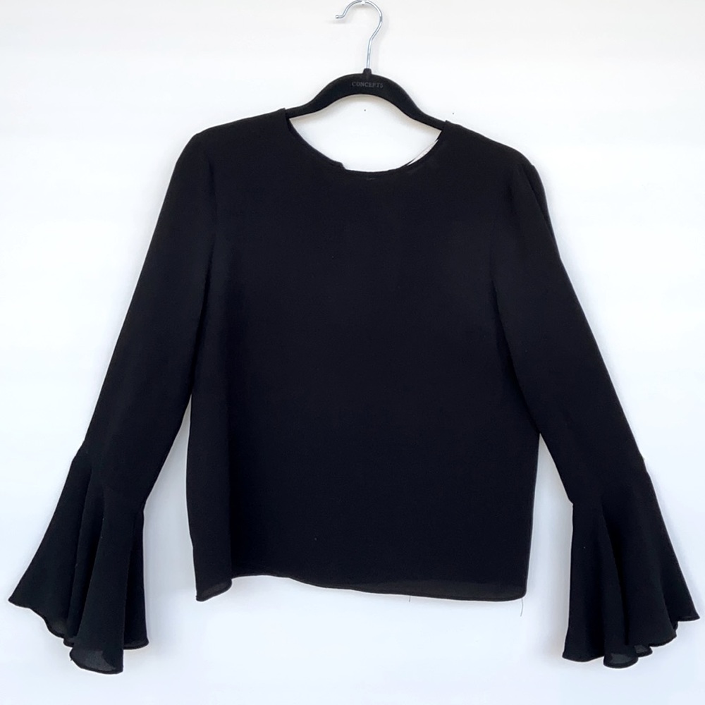 WAYF ‘Winning’ Hand Bell Sleeve Top